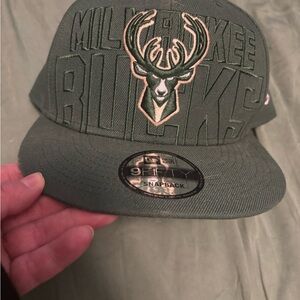 New Era Milwaukee Bucks green Snapback Cap